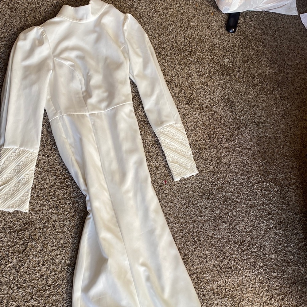 Beautiful white maxi dress body con